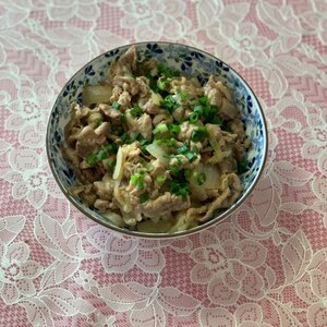 豚肉と玉ねぎの味噌炒め